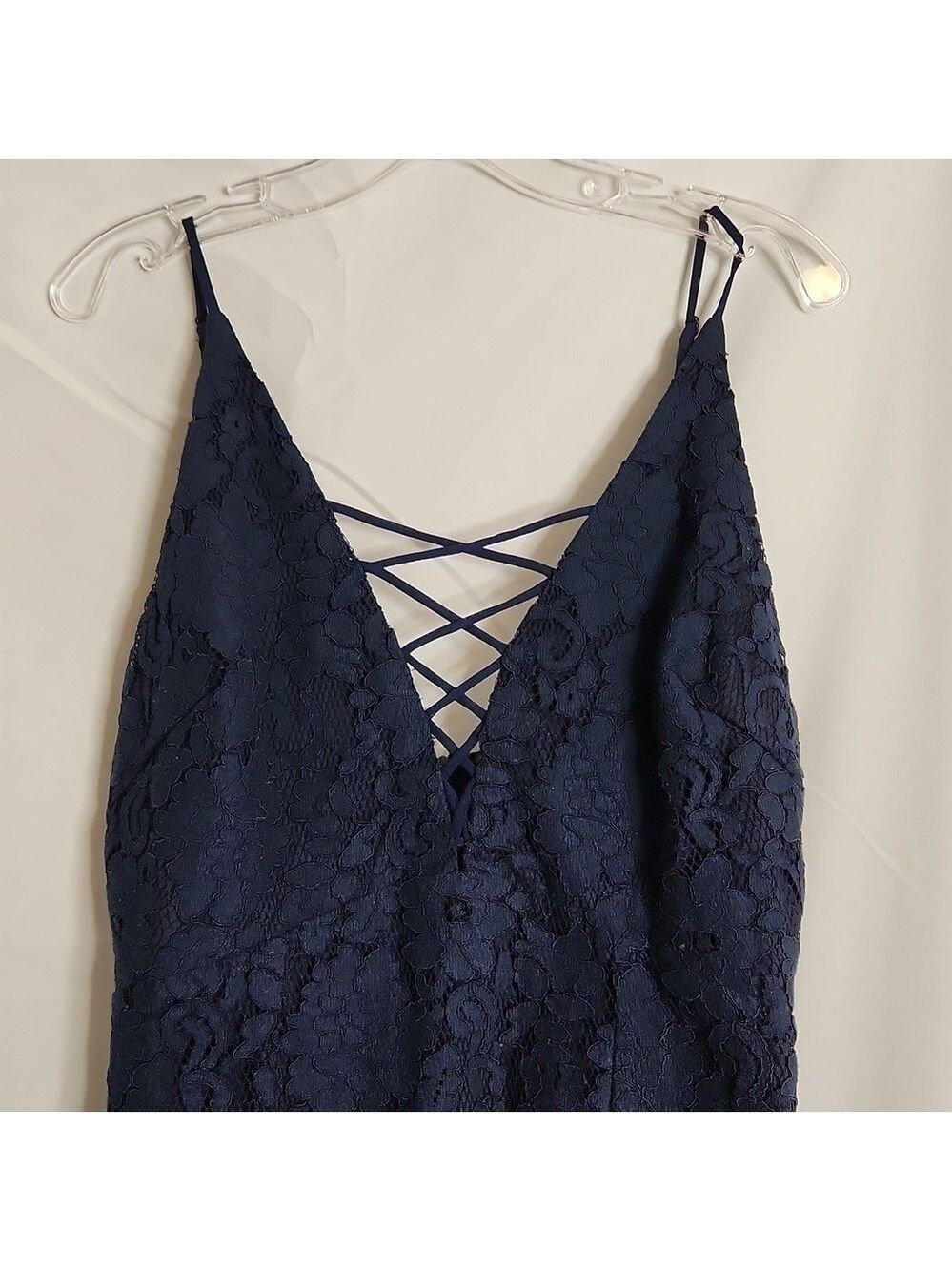ASTR navy lace plunge criss-cross party cocktail dress  Sz: S - Picture 5 of 12